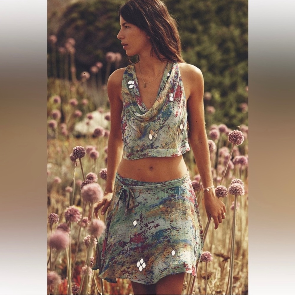 ZARA - NWT multicolored short wrap skirt - Size small